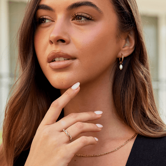 Freshwater Pearl Bella Hoop Earrings